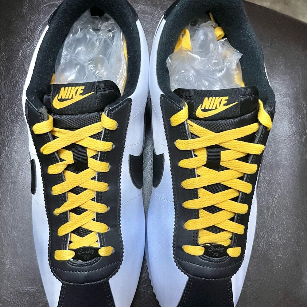 Nike Cortez Leather LA Lakers White/Black shoes. Men’s Size 10. BRAND NEW!!!